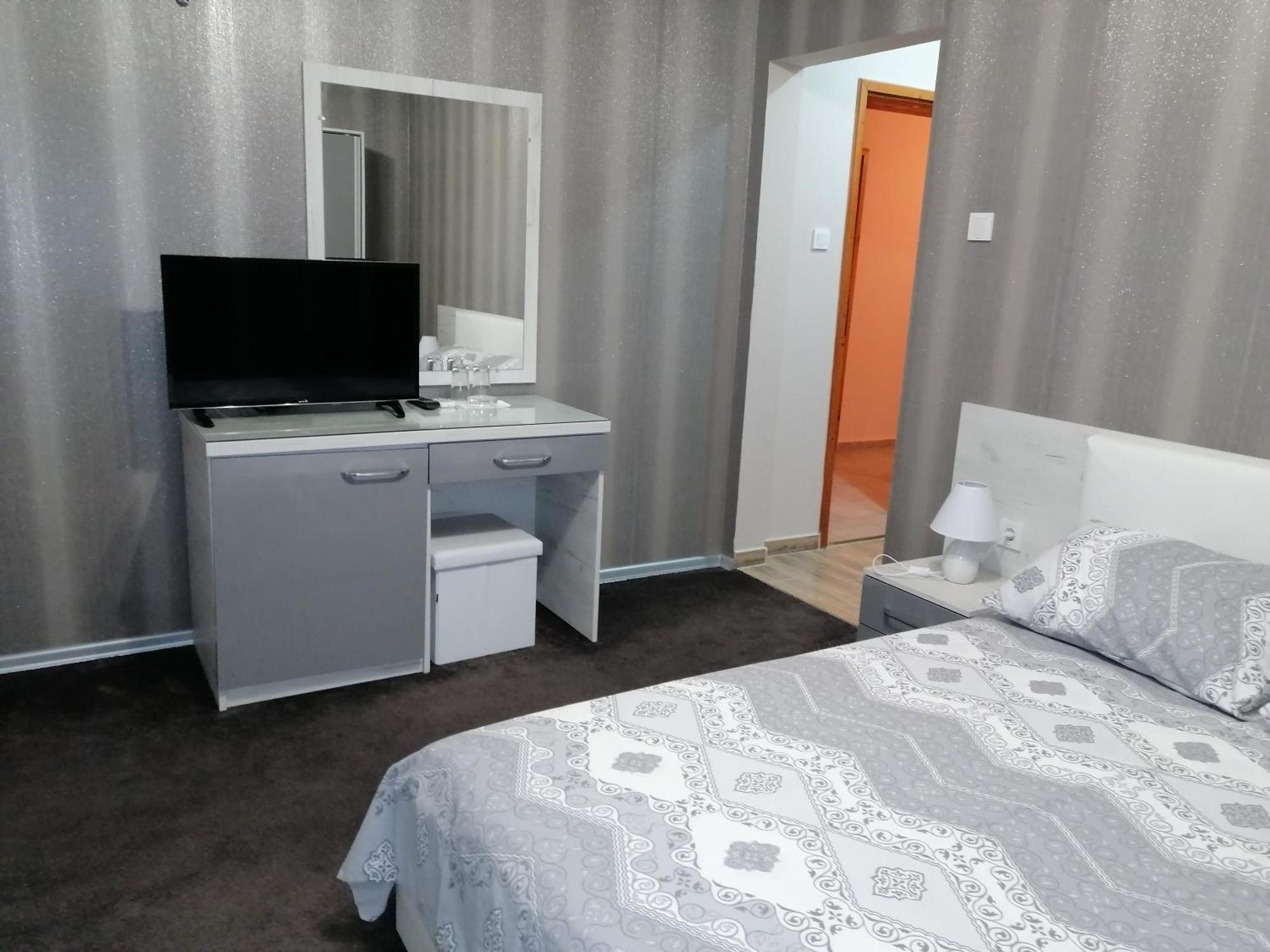 Джорджия Kiten (Burgas) Quarto foto